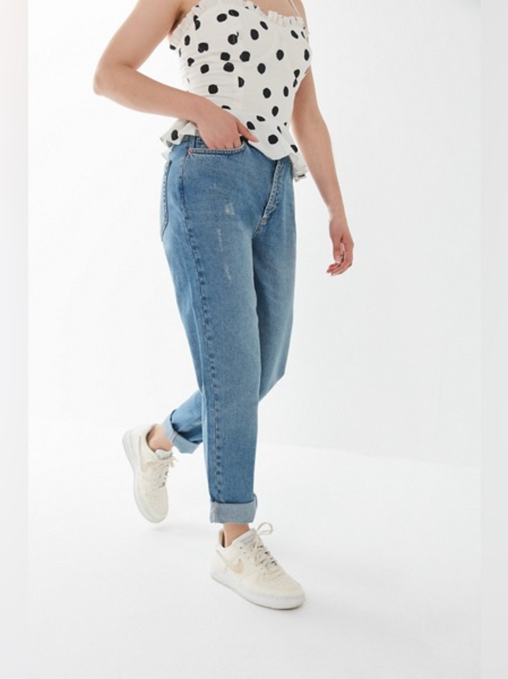 BDG Mom High Rise Jeans Urban Outfitters Distressed Medium Faded Blue Women 26